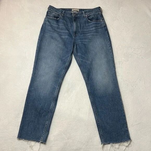 ✨The Curvy Cheeky® Straight Jeans✨ - Picture 5 of 7